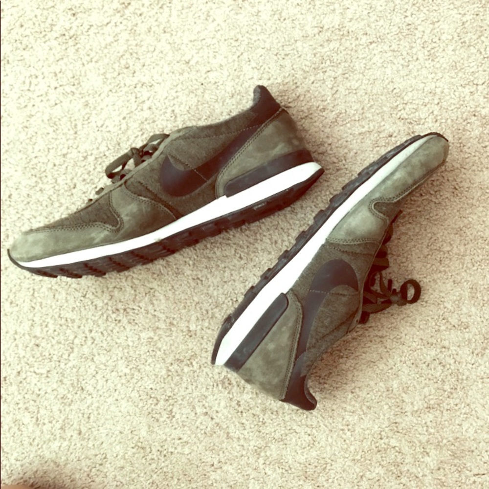 Nike internationalist